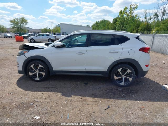 KM8J33A2XGU267772 Hyundai Tucson Sport