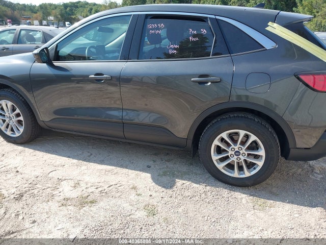 Ford ESCAPE SE 2020 1FMCU9G63LUA07291 Image 3