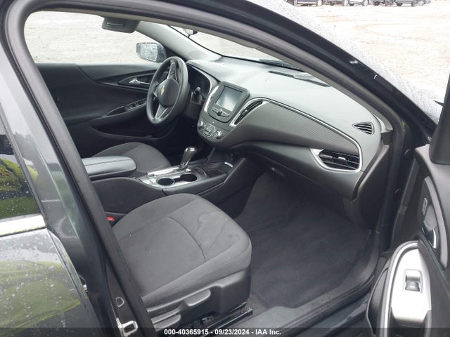 1G1ZD5ST5JF110601 Chevrolet MALIBU LT