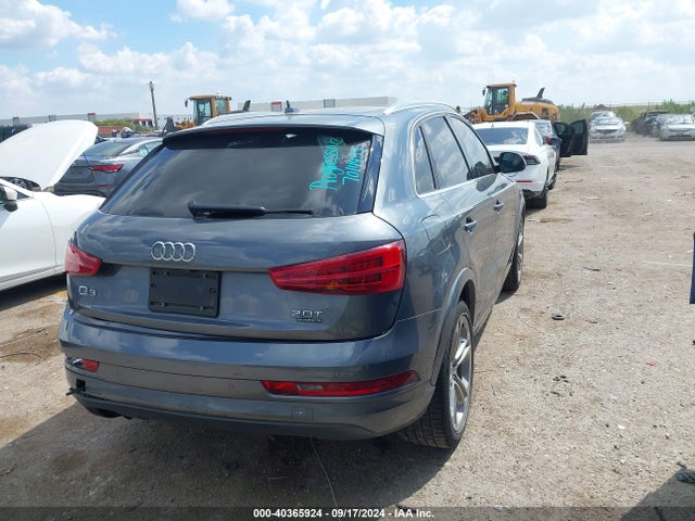 WA1EFCFS3GR002596 Audi Q3 2.0t Premium Plus