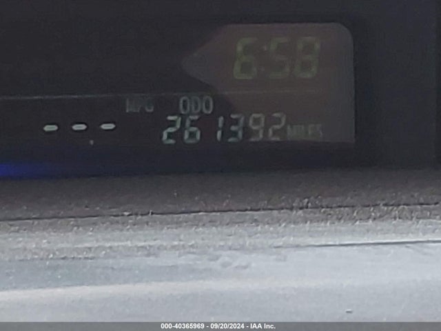Toyota Prius V Two 2015 JTDZN3EU6FJ037272 Image 16