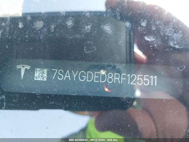 2024 TESLA MODEL Y 7SAYGDED8RF125511 Photo 8