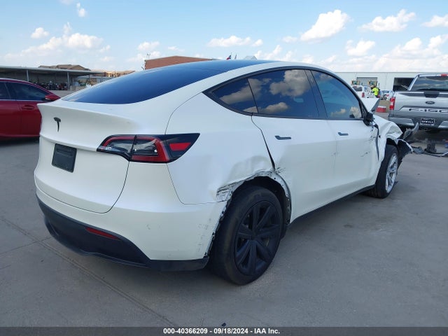 2023 TESLA MODEL Y 7SAYGDEE6PA091345 Photo 3