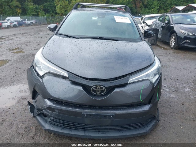 Toyota C-HR XLE 2019 NMTKHMBX2KR101011 Image 13