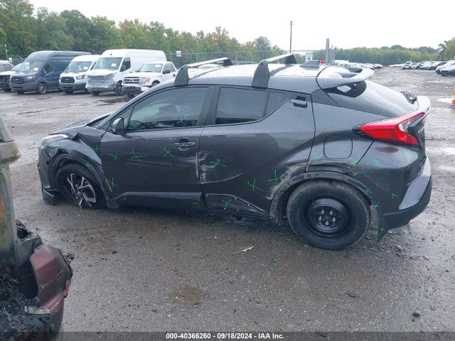 Toyota C-HR XLE 2019 NMTKHMBX2KR101011 Image 15