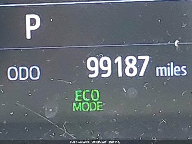 Toyota C-HR XLE 2019 NMTKHMBX2KR101011 Image 16