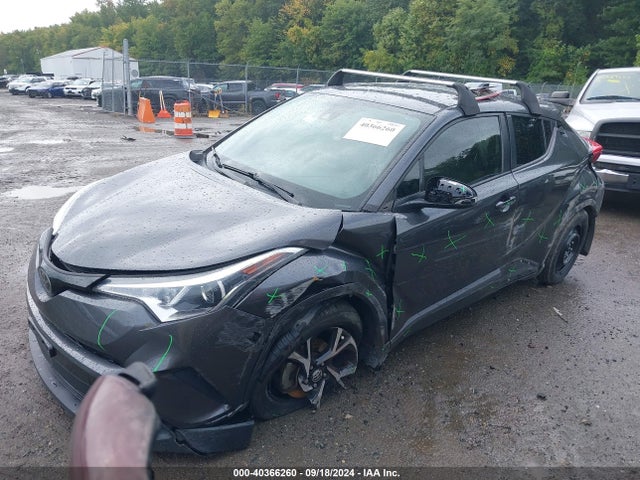 NMTKHMBX2KR101011 Toyota C-HR XLE