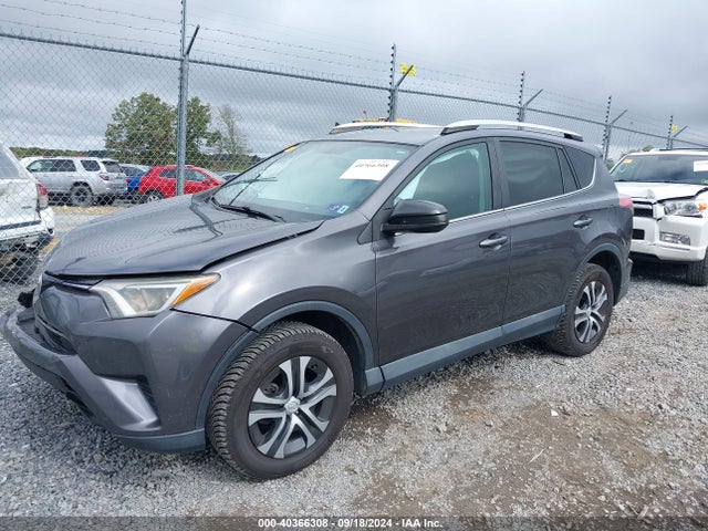 Toyota RAV4 LE 2016 2T3BFREV5GW509202 Image 2