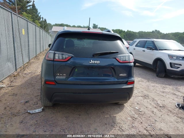 1C4PJMCB9KD424255 Jeep Cherokee Latitude 4x4