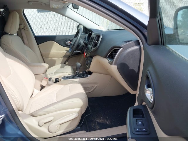 1C4PJMCB9KD424255 Jeep Cherokee Latitude 4x4