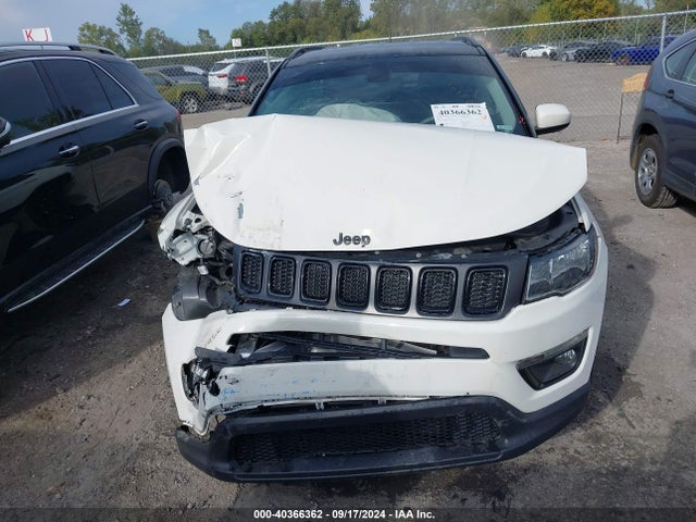3C4NJDBB6LT209730 Jeep Compass Altitude 4x4