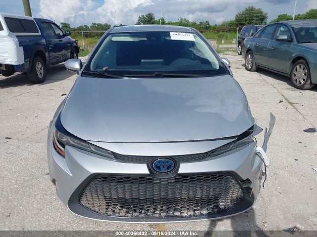 Toyota Corolla Hybrid Le 2021 JTDEAMDE8MJ006306 Image 12