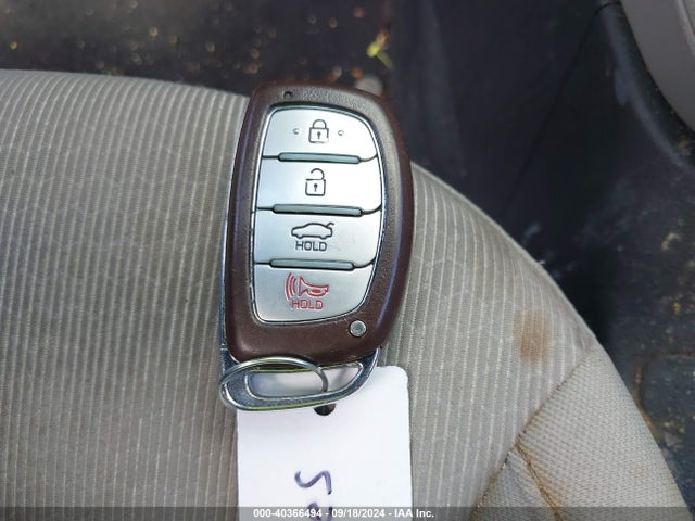 Hyundai ELANTRA SE 2017 5NPD84LF0HH095675 Image 11