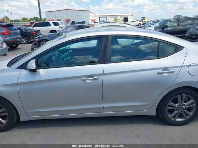 Hyundai ELANTRA SE 2017 5NPD84LF0HH095675 Image 15