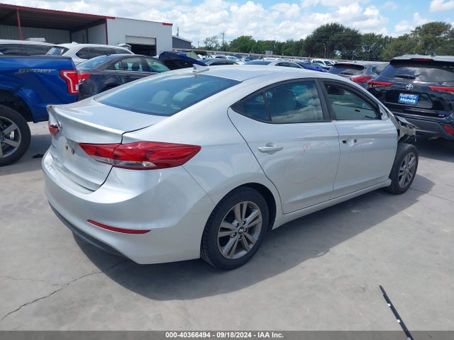 Hyundai ELANTRA SE 2017 5NPD84LF0HH095675 Image 4