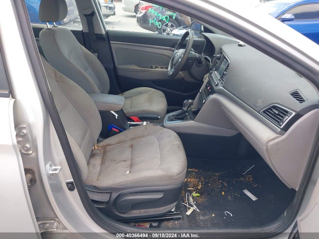 Hyundai ELANTRA SE 2017 5NPD84LF0HH095675 Image 5