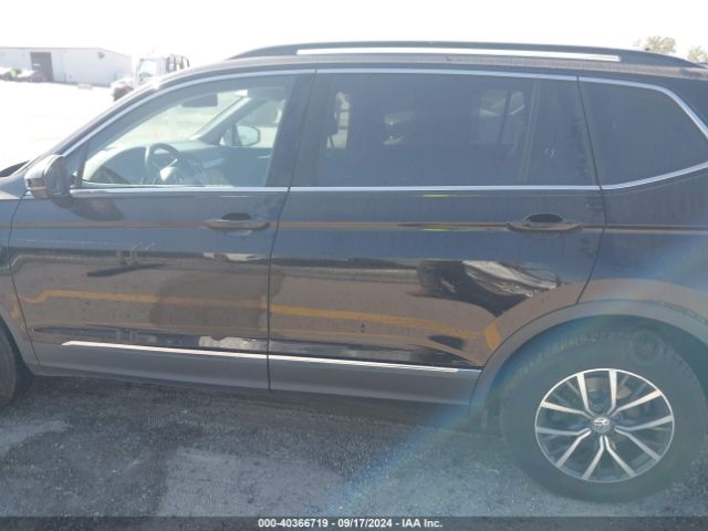 3VV2B7AXXLM057445 Volkswagen Tiguan 2.0t Se/2.0t Se R-line Black/2.0t Sel