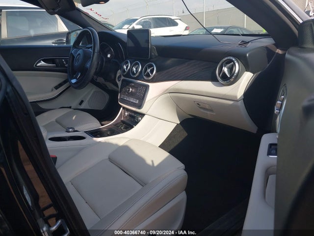 Mercedes-Benz CLA 250 2019 WDDSJ4EB4KN742730 Image 5