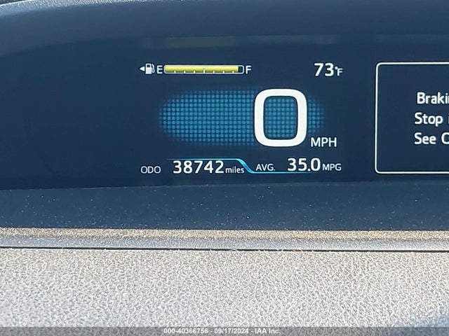 Toyota Prius Two 2017 JTDKBRFU9H3050018 Image 16