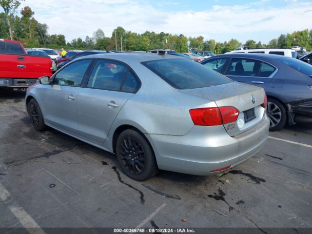 3VWD17AJ7EM239089 Volkswagen Jetta 1.8t Se