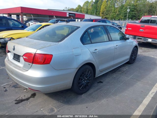 3VWD17AJ7EM239089 Volkswagen Jetta 1.8t Se