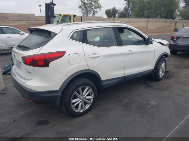 JN1BJ1CP3HW017164 Nissan Rogue Sport Sv