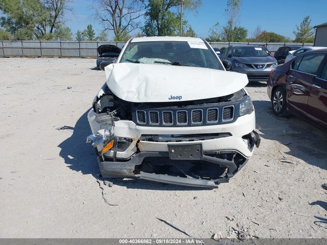 3C4NJCAB4JT226891 Jeep Compass Sport Fwd