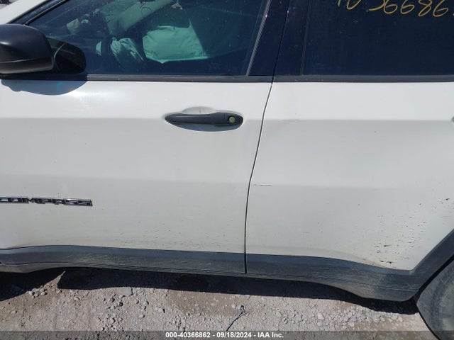 3C4NJCAB4JT226891 Jeep Compass Sport Fwd