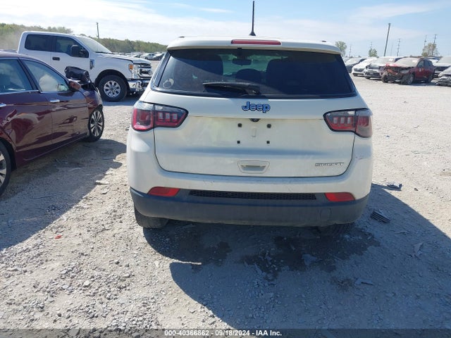 3C4NJCAB4JT226891 Jeep Compass Sport Fwd