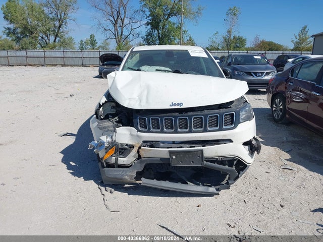 3C4NJCAB4JT226891 Jeep Compass Sport Fwd
