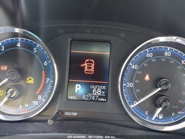 Toyota COROLLA LE 2018 2T1BURHE9JC104415 Image 7