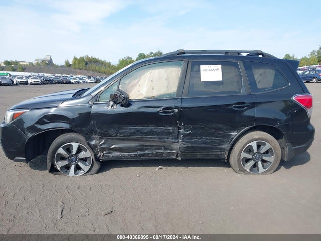 Subaru Forester 2.5i Premium 2017 JF2SJAEC9HH505385 Image 14