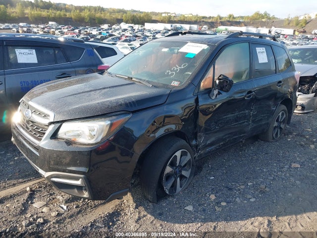 Subaru Forester 2.5i Premium 2017 JF2SJAEC9HH505385 Image 2