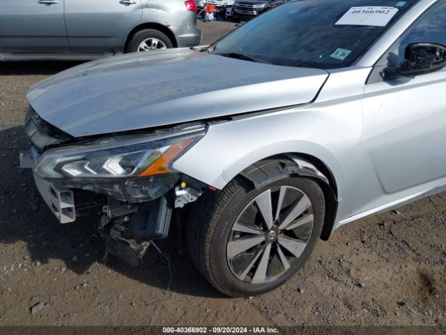 1N4BL4DW7MN371967 Nissan Altima Sv Intelligent Awd