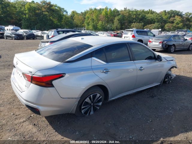 1N4BL4DW7MN371967 Nissan Altima Sv Intelligent Awd