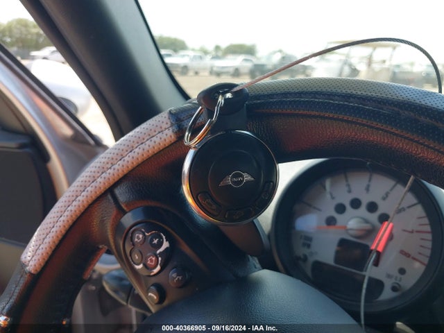 2012 MINI COOPER COUNTRYMAN WMWZC3C58CWL83823 Photo 10