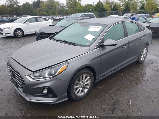 Hyundai SONATA SE 2018 5NPE24AF5JH695123 Image 2