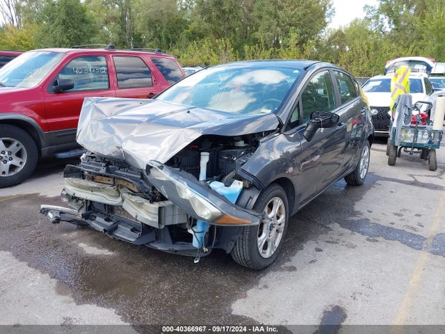 Ford FIESTA SE 2016 3FADP4EJ8GM154491 Image 2