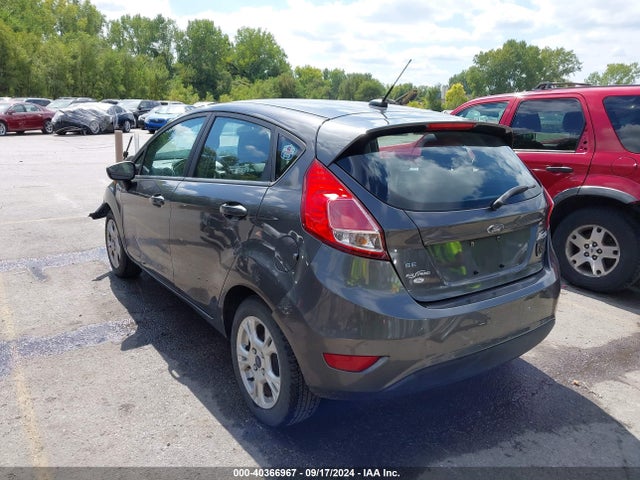 Ford FIESTA SE 2016 3FADP4EJ8GM154491 Image 3