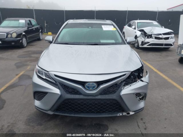4T1B21HK2JU508300 Toyota Camry Hybrid Se
