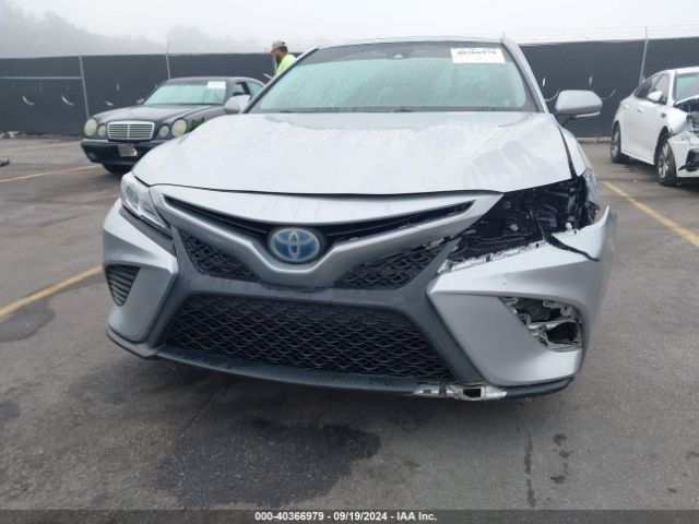 4T1B21HK2JU508300 Toyota Camry Hybrid Se
