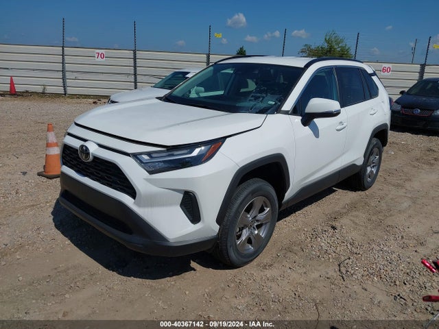 Toyota Rav4 Xle 2024 2T3P1RFV4RW412403 Image 2