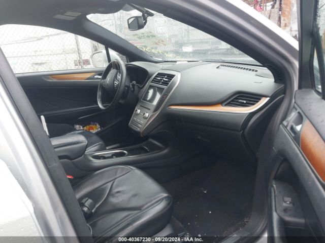5LMCJ3D99GUJ05426 Lincoln Mkc Reserve