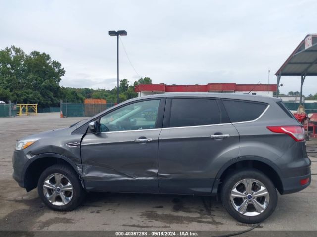 1FMCU0GX2EUA65738 Ford ESCAPE SE