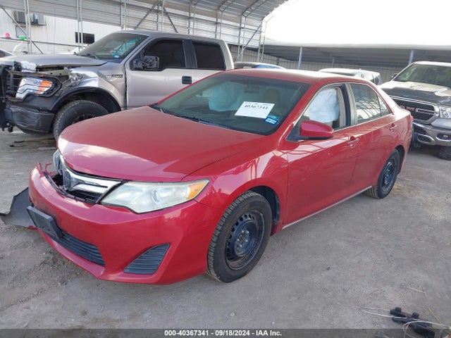 Toyota CAMRY LE 2014 4T4BF1FK7ER381739 Image 2