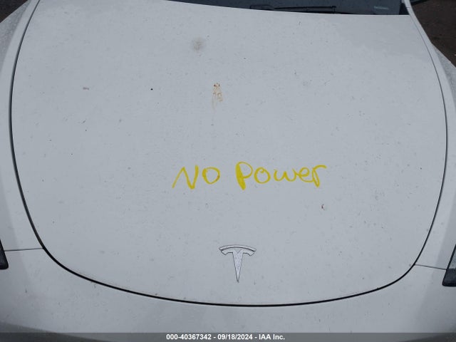 2020 TESLA MODEL Y 5YJYGDEE8LF017032 Photo 9