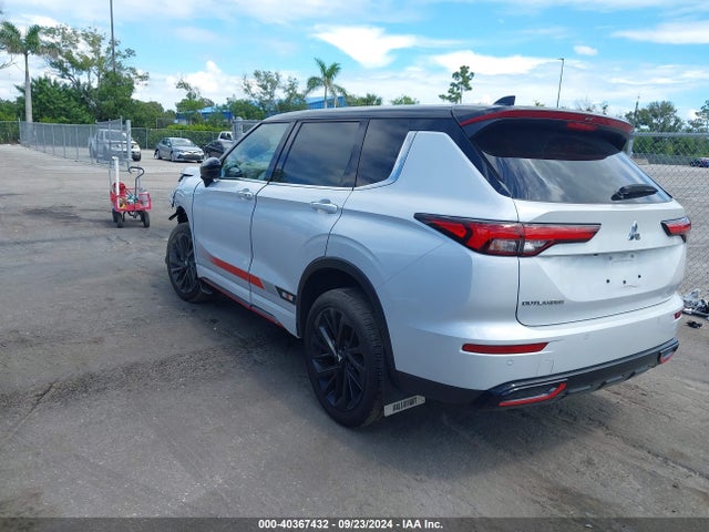 2023 MITSUBISHI OUTLANDER JA4J4UA87PZ033372 Photo 2