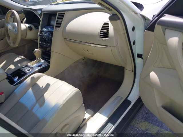 JN8CS1MU9HM143032 Infiniti QX70