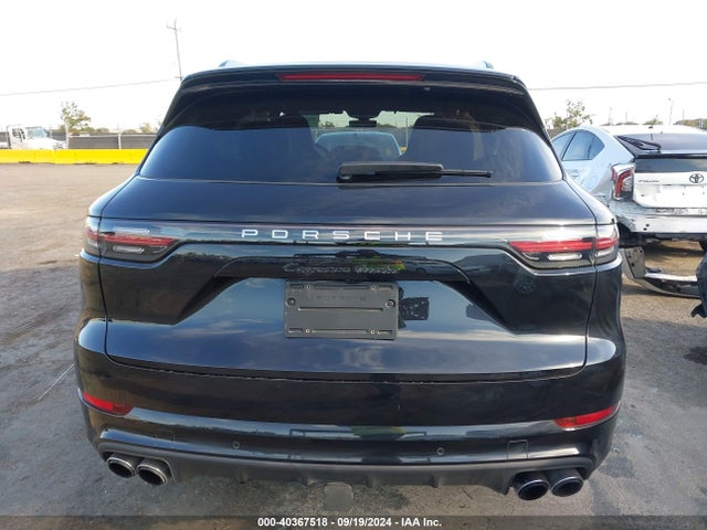 Porsche Cayenne Turbo 2022 WP1AF2AY2NDA44471 Image 16