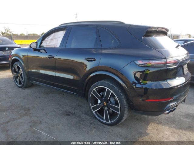 2022 PORSCHE CAYENNE WP1AF2AY2NDA44471 Photo 2